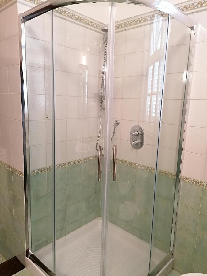 B&B Villa Teresa Sorrento Bagian luar foto