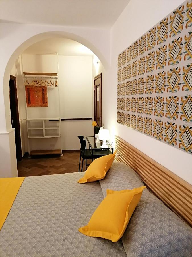B&B Villa Teresa Sorrento Bagian luar foto