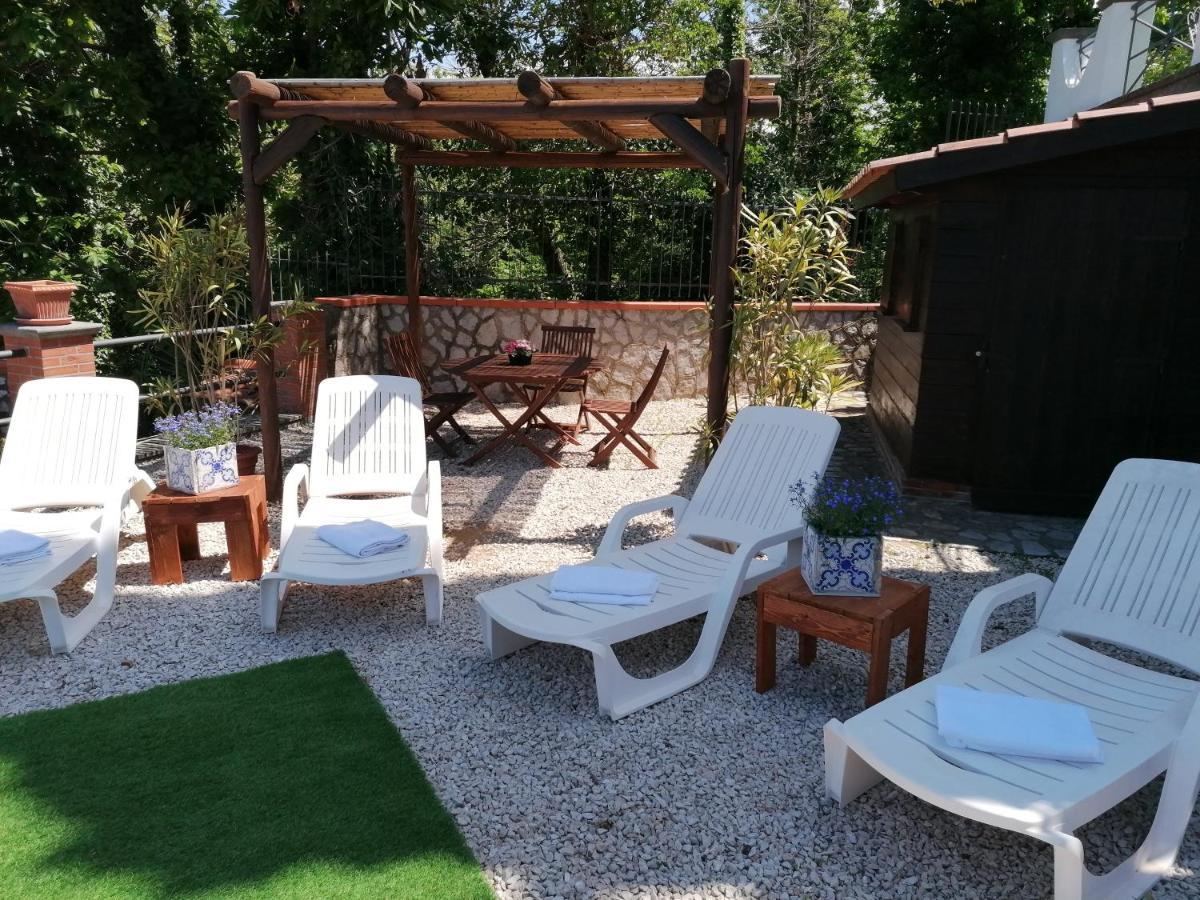 B&B Villa Teresa Sorrento Bagian luar foto