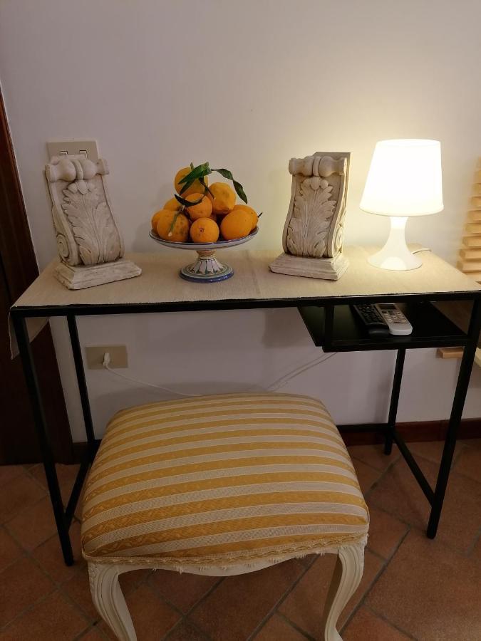 B&B Villa Teresa Sorrento Bagian luar foto