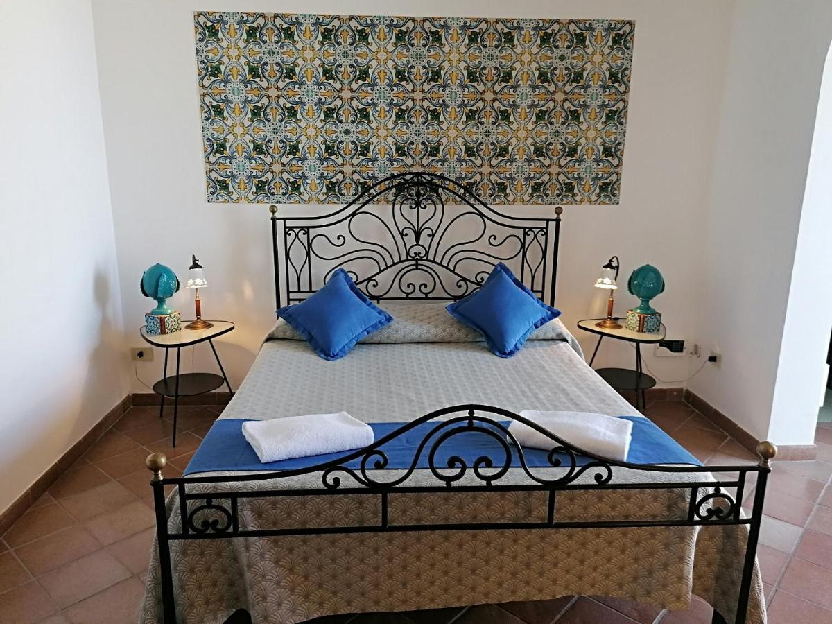 B&B Villa Teresa Sorrento Bagian luar foto