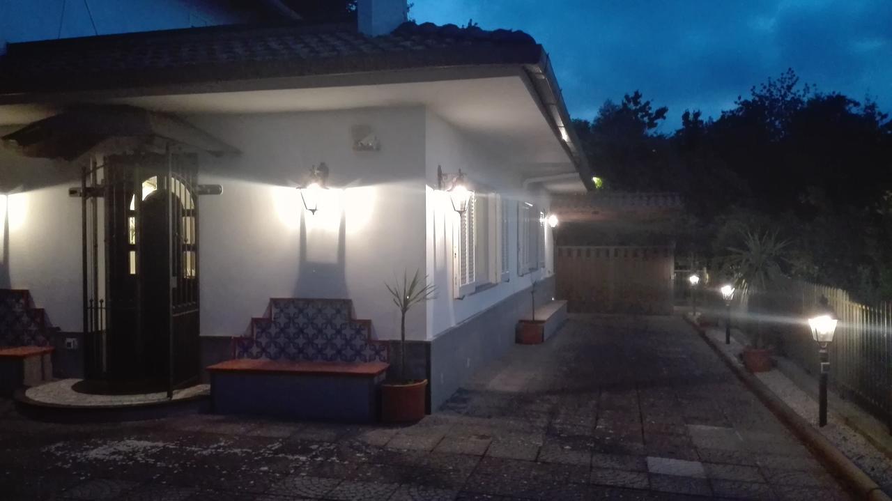 B&B Villa Teresa Sorrento Bagian luar foto